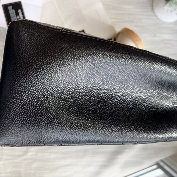 Chanel GST Caviar Tote Gold Chain Bag - Picture 5 of 8